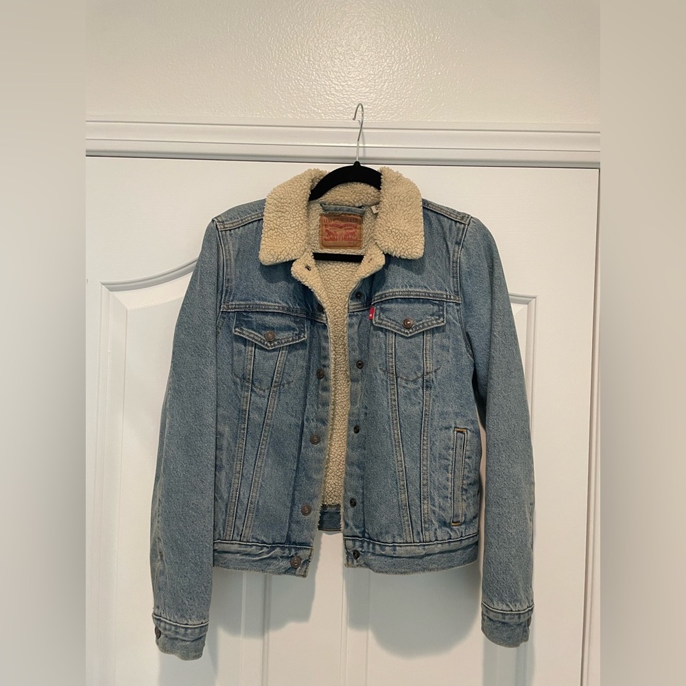 Levi’s Sherpa jean jacket